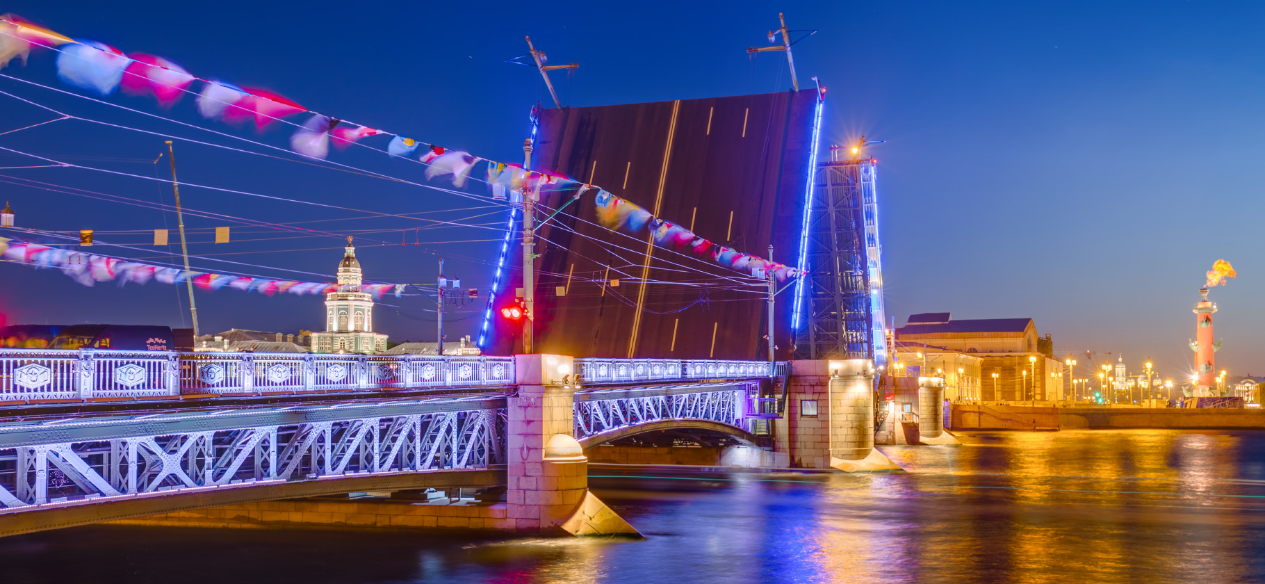 Ползком по барам и развод мостов: 20 интересных экскурсий в Петербурге