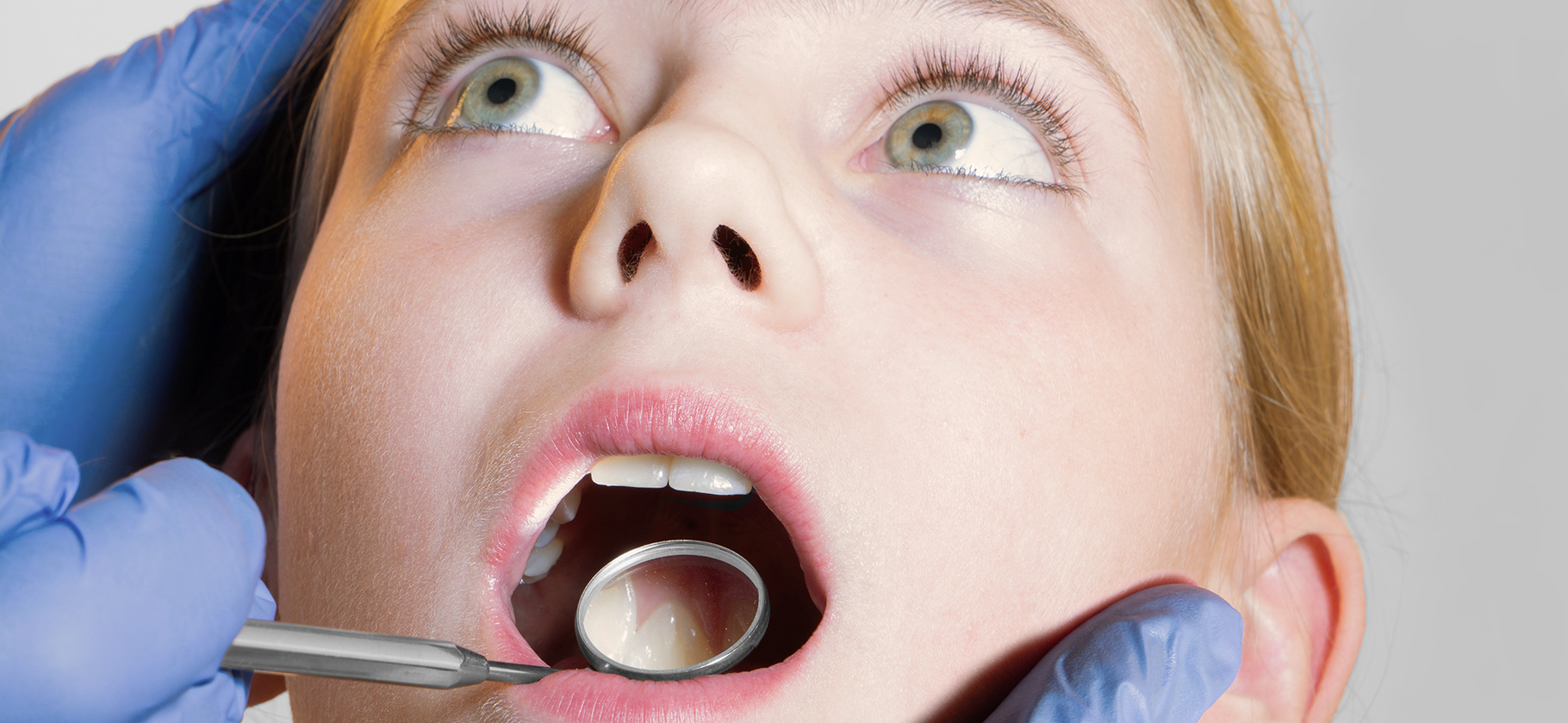 Сколько стоит лечение детских зубов