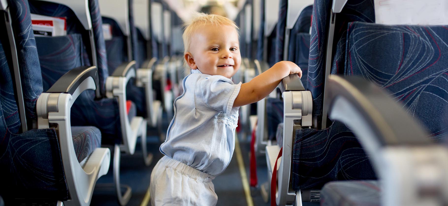 Что взять с собой в самолет, если летите с ребенком