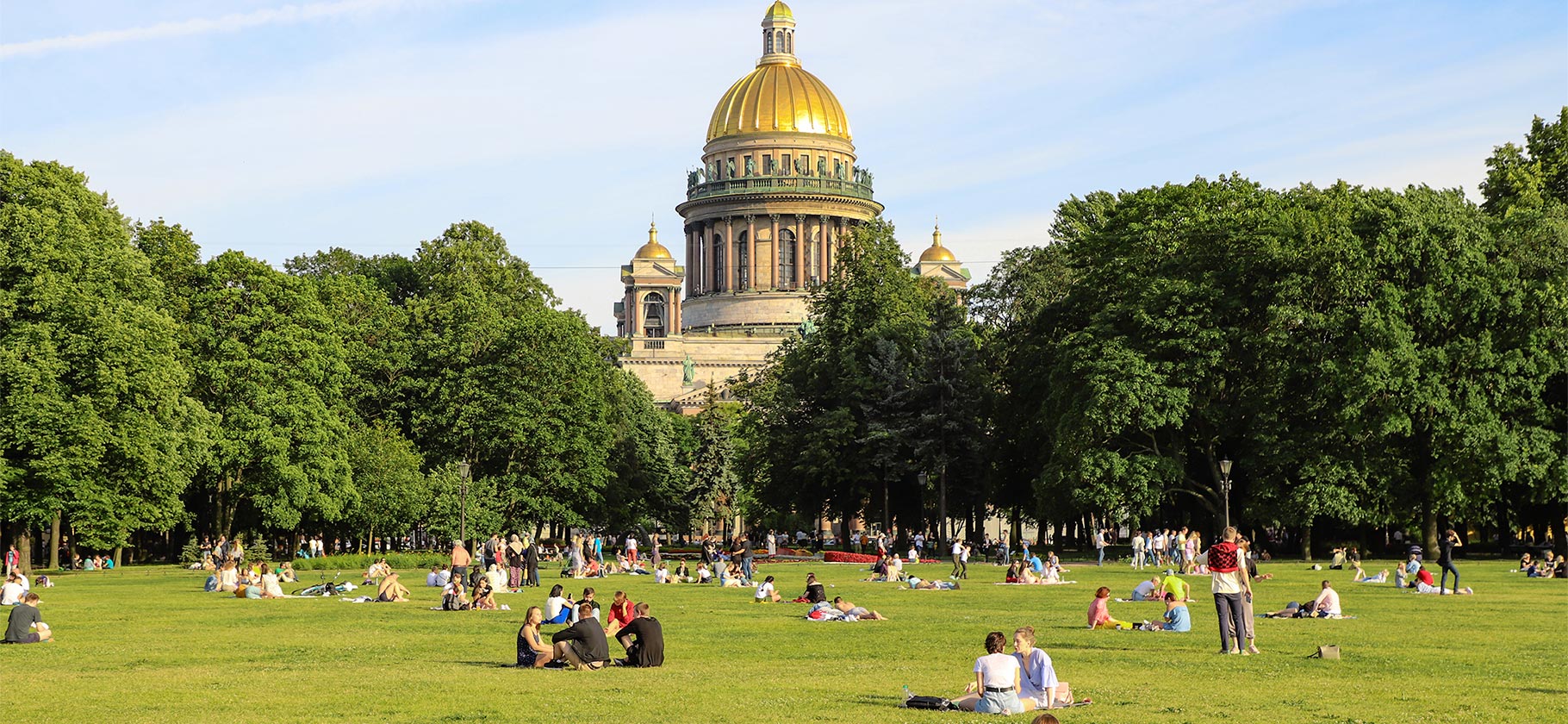 Как переехать на лето в Санкт-Петербург из Москвы