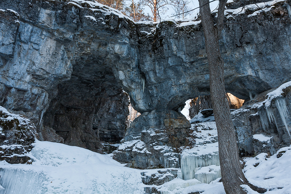 Водопад Куперля зимой. Источник: vk.com/parkbashkiria