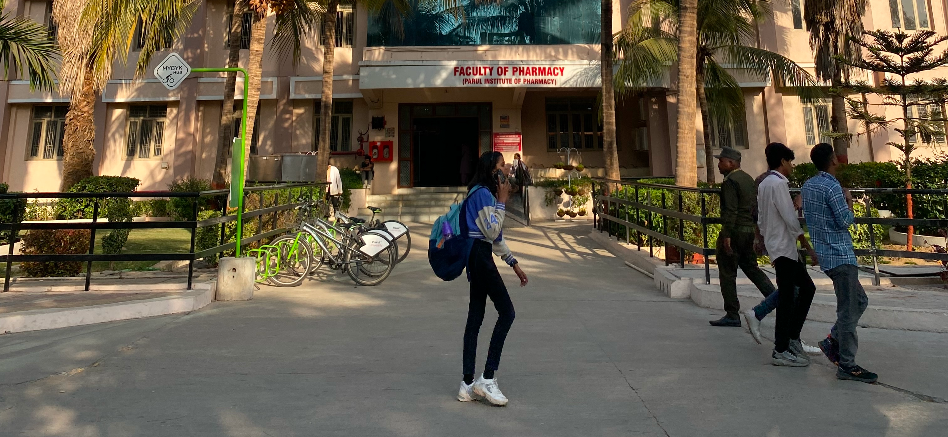 Я училась по обмену в Parul University в Индии