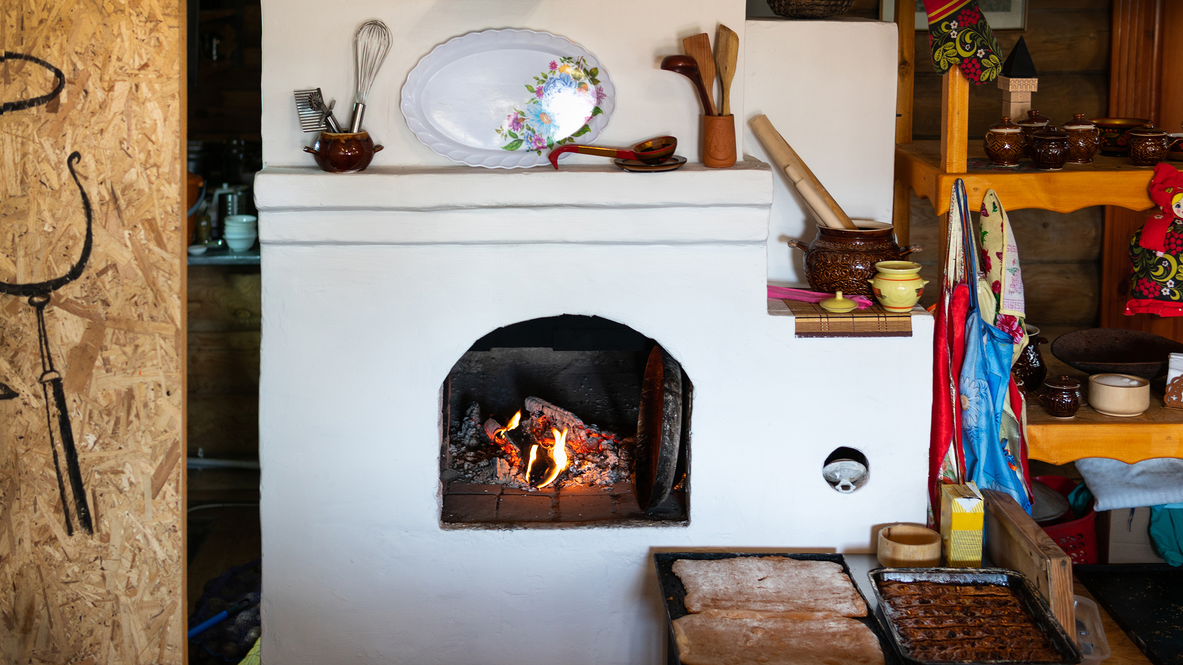 Установка печи в деревянном доме: как сделать качественно и не устроить пожар