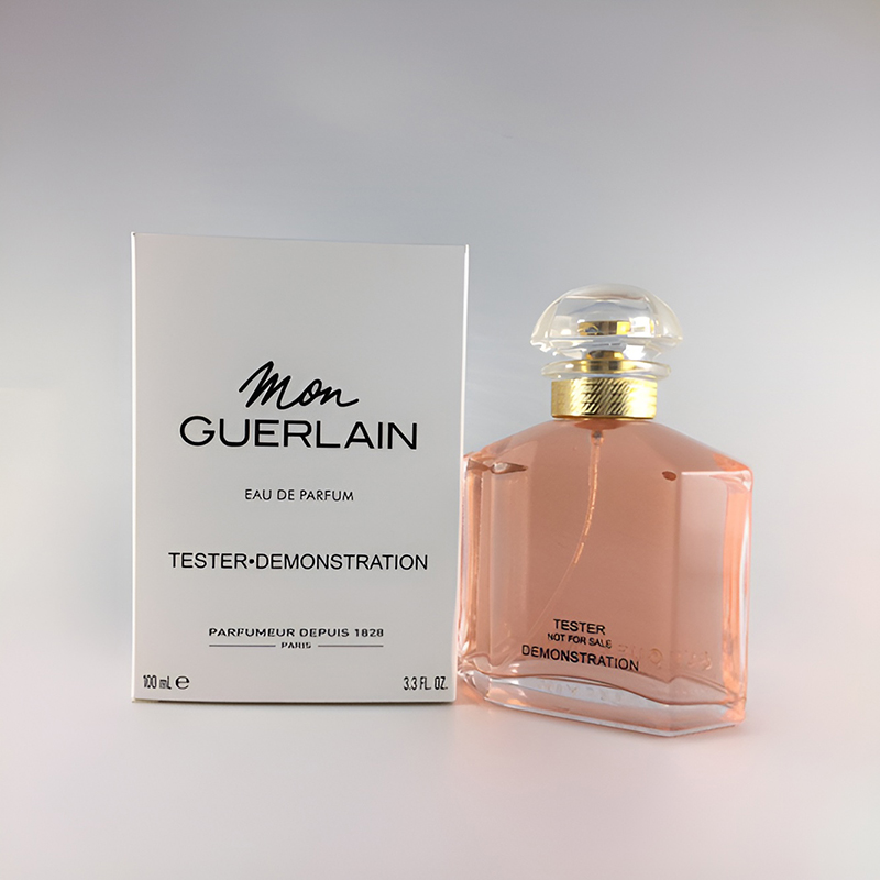Это тестер парфюмерной воды Mon Guerlain от Guerlain. Источник: parfume54.ru