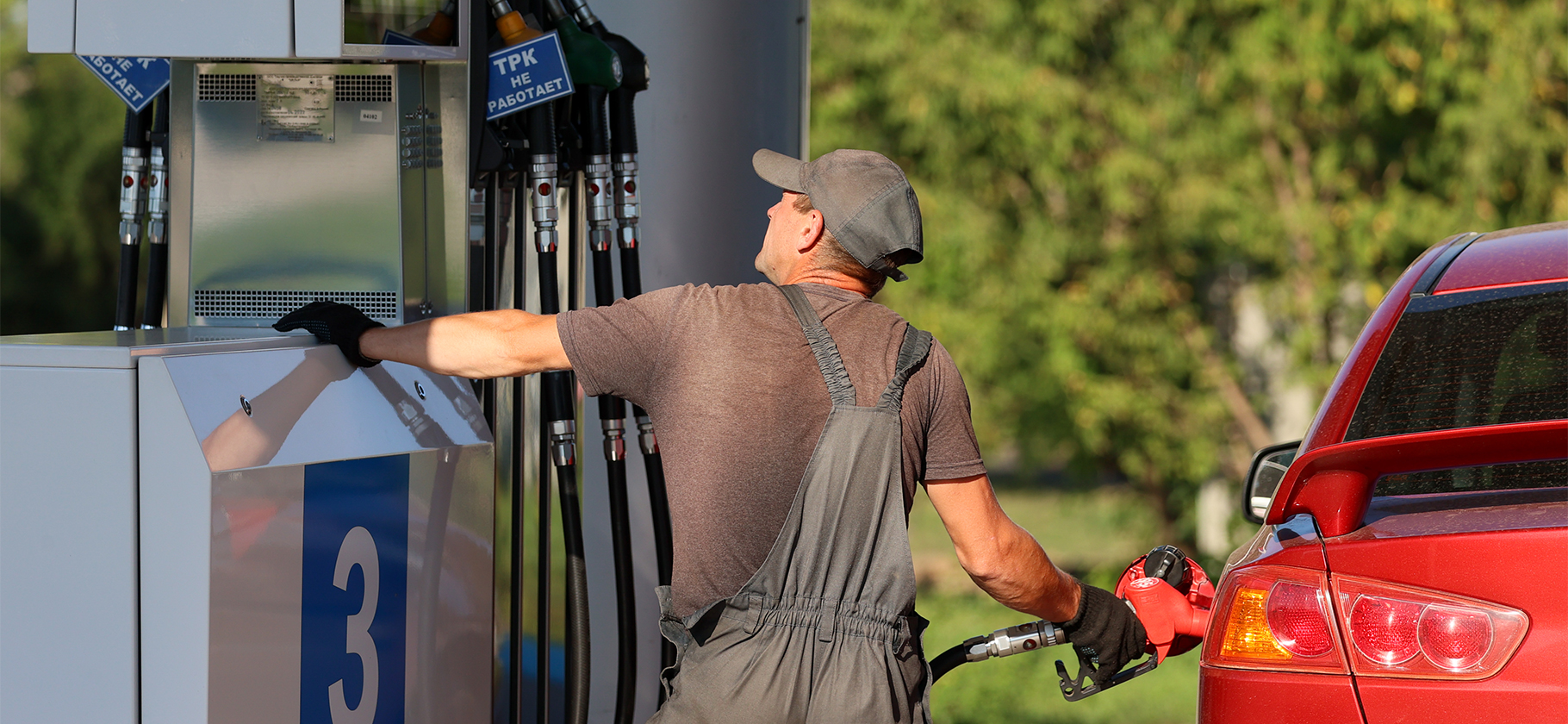 Правительство ограничило экспорт бензина: остановит ли это рост цен