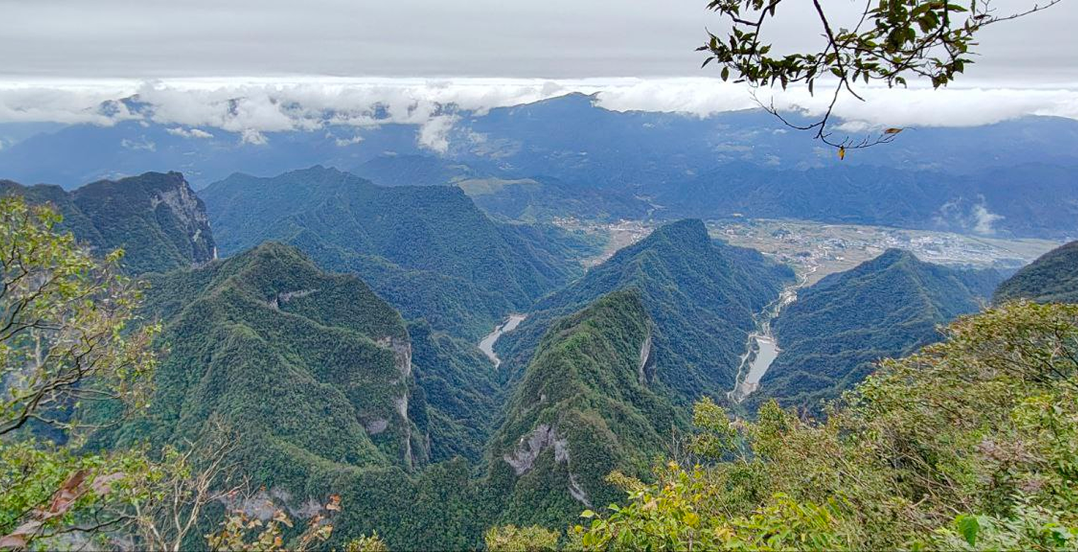Виды на горе красивые
