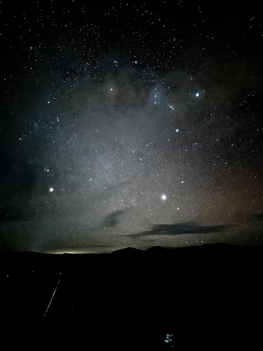Из-за отсутствия искусственного освещения ночью открывается потрясающее звездное небо. Красивые фотографии можно сделать даже на обычный телефон, используя выдержку и что⁠-⁠то вроде штатива