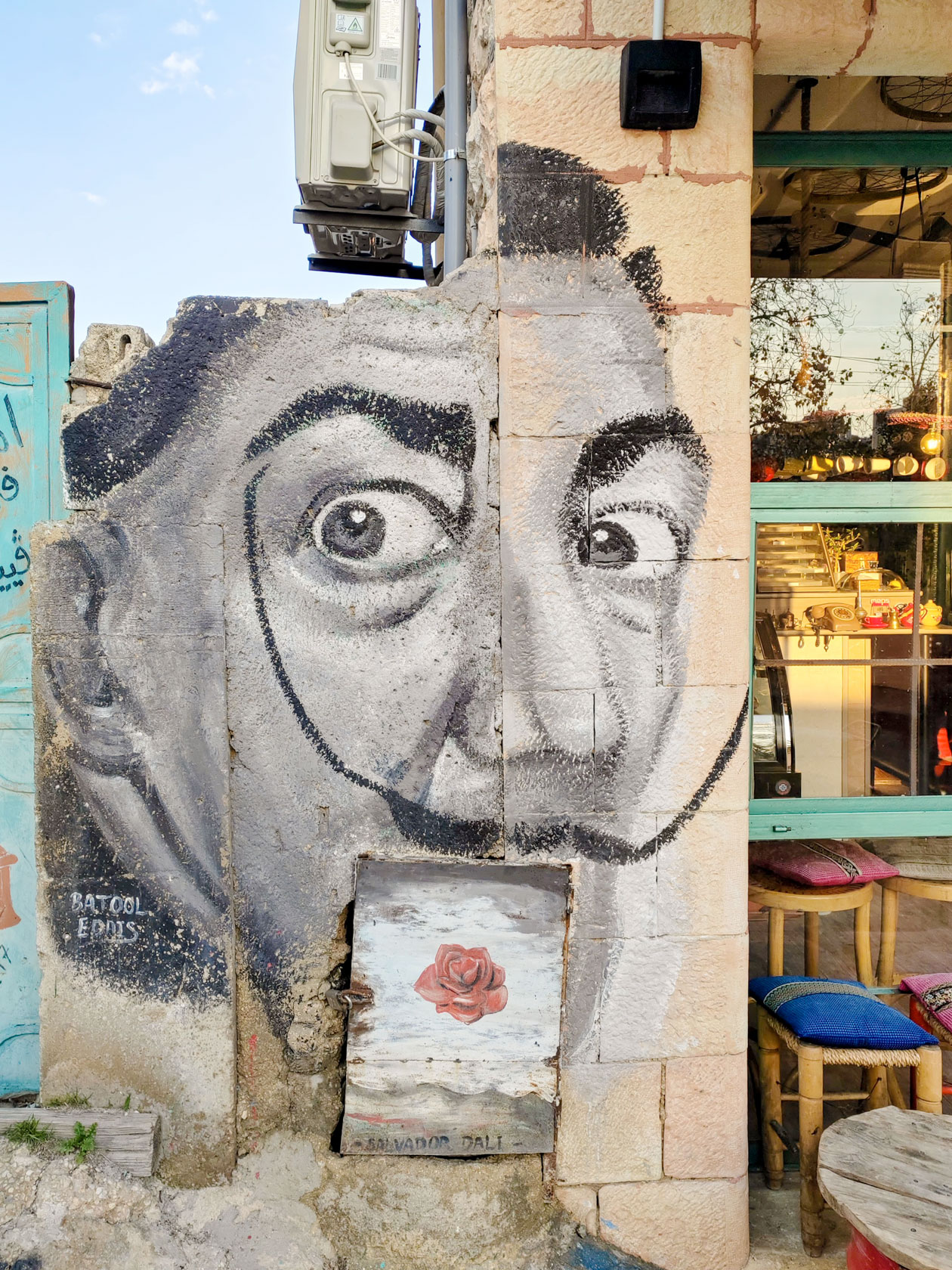 Прогуливаясь по столице Иордании, я встретила много интересных граффити