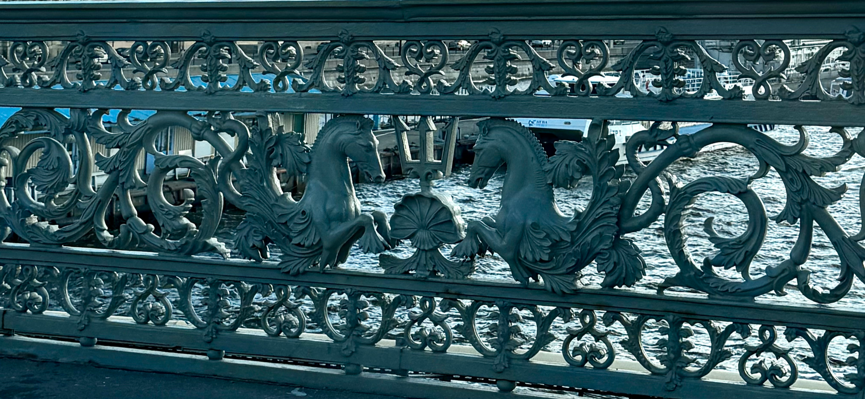 Фотоальбом: как мы съездили в Санкт-Петербург в мае 2025 года