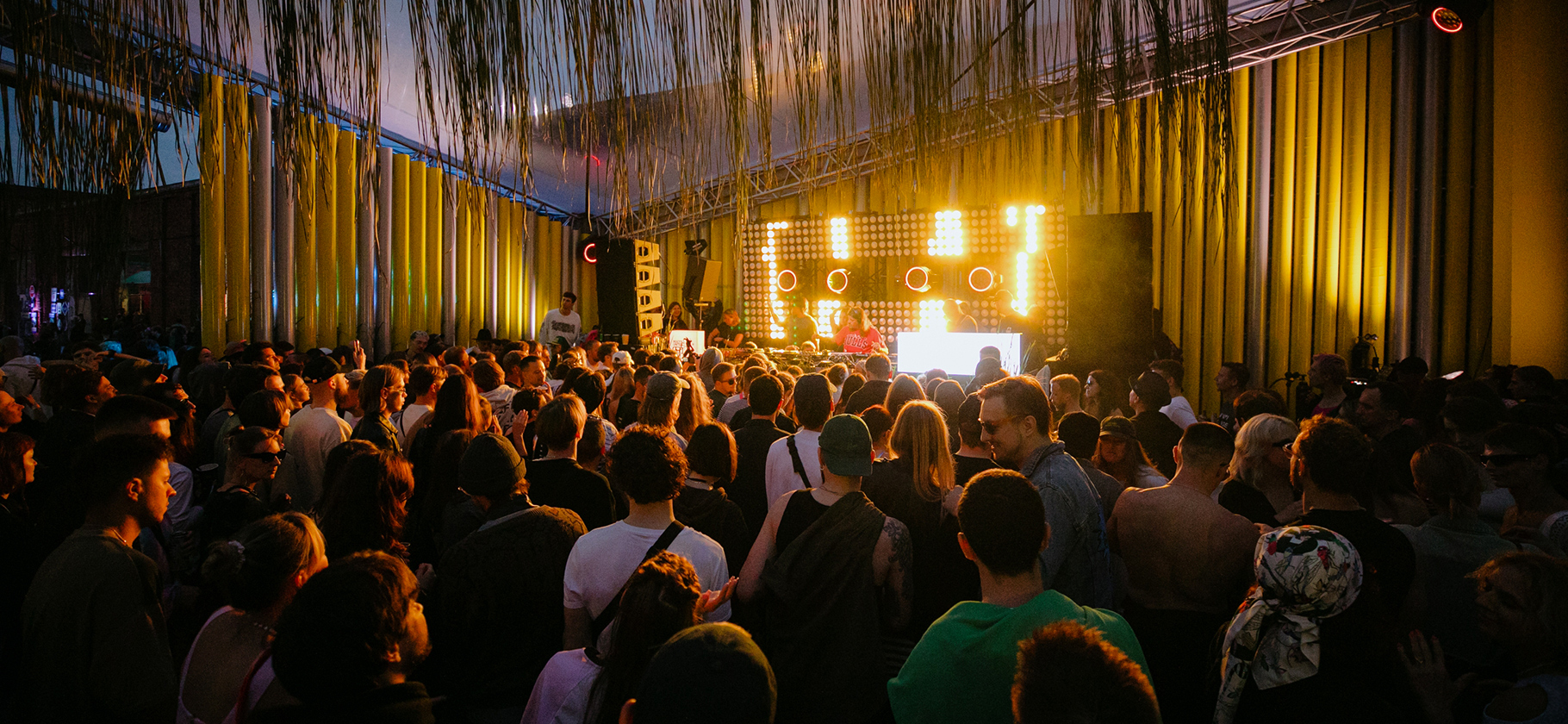 Фестиваль «Планета K⁠-⁠30» объявил хед­лай­не­ров: среди них британ­ский джа­зо­вый музы­кант Kamaal Williams