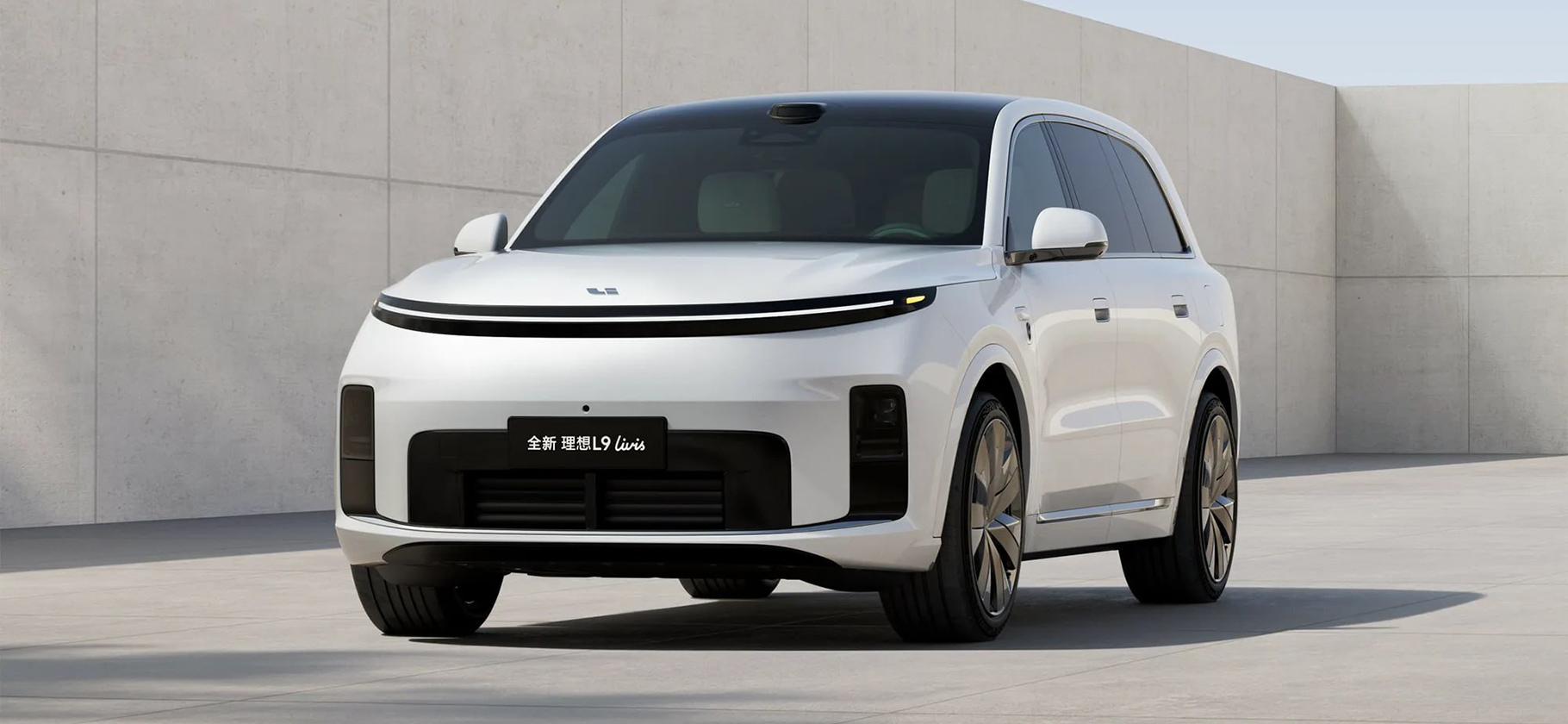 Li Auto открыла предзаказы на флагманский кроссовер L9 Livis. Цена — от 12,7 млн рублей