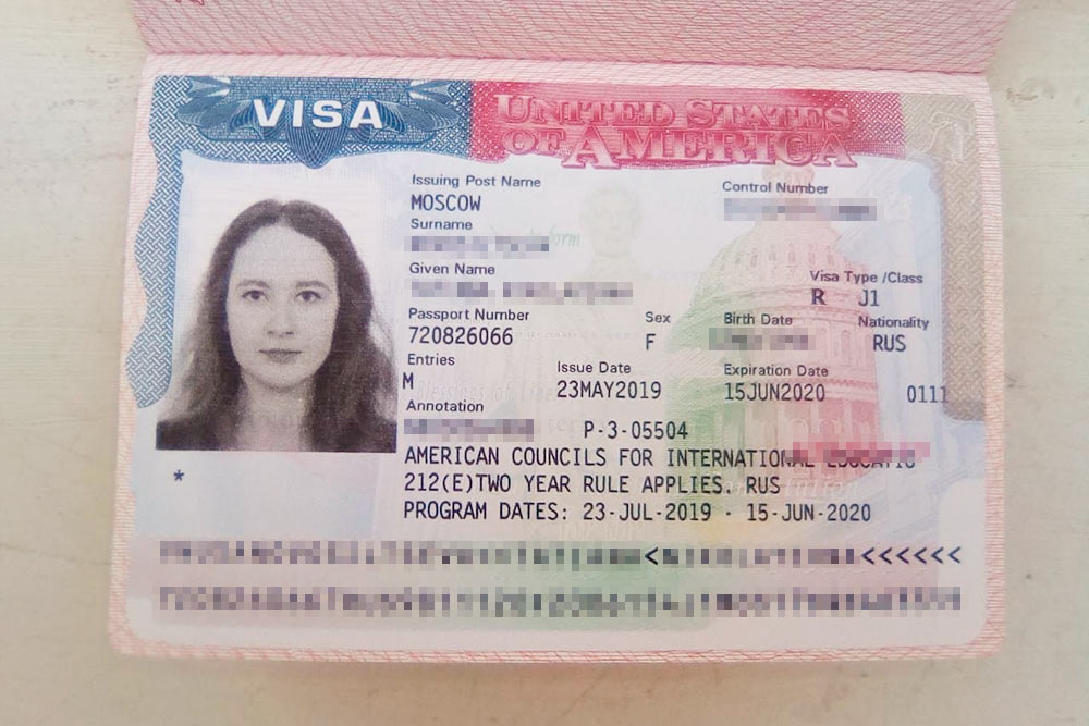 Паспорт с готовой визой я получила через неделю после собеседования в посольстве