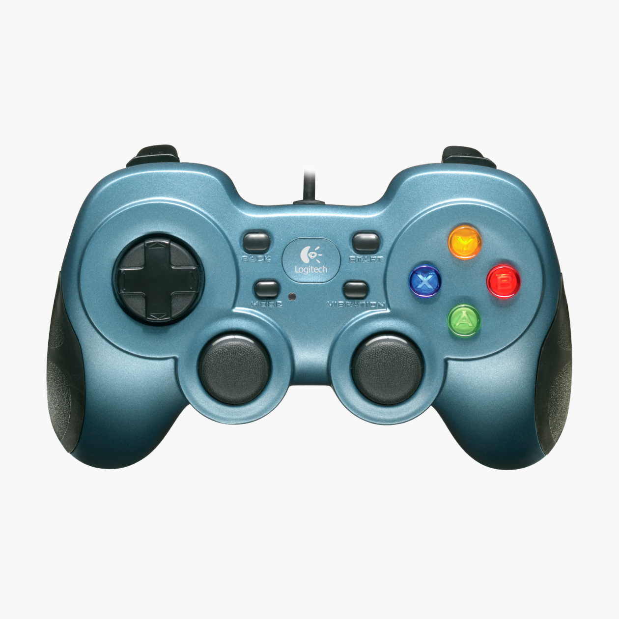 Визуально Logitech F510 похож на DualShock. Отличается разве что наименование клавиш: вместо треугольника, круга, креста и квадрата — буквы Y, B, A, X, как на геймпадах Xbox