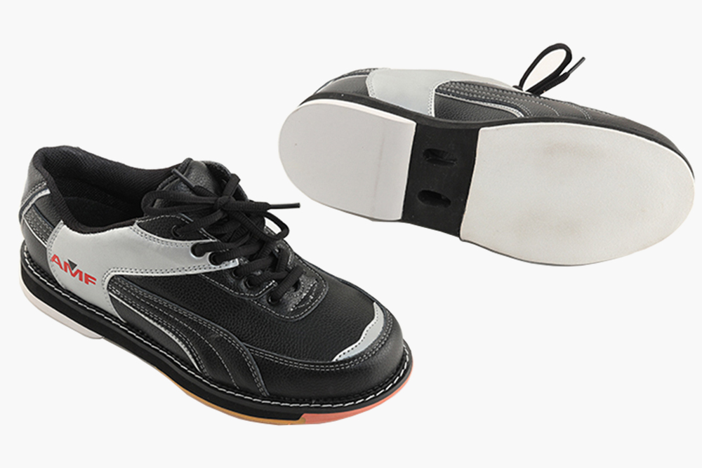 Главное в обуви для боулинга — гладкая подошва. Источник: alibaba.com