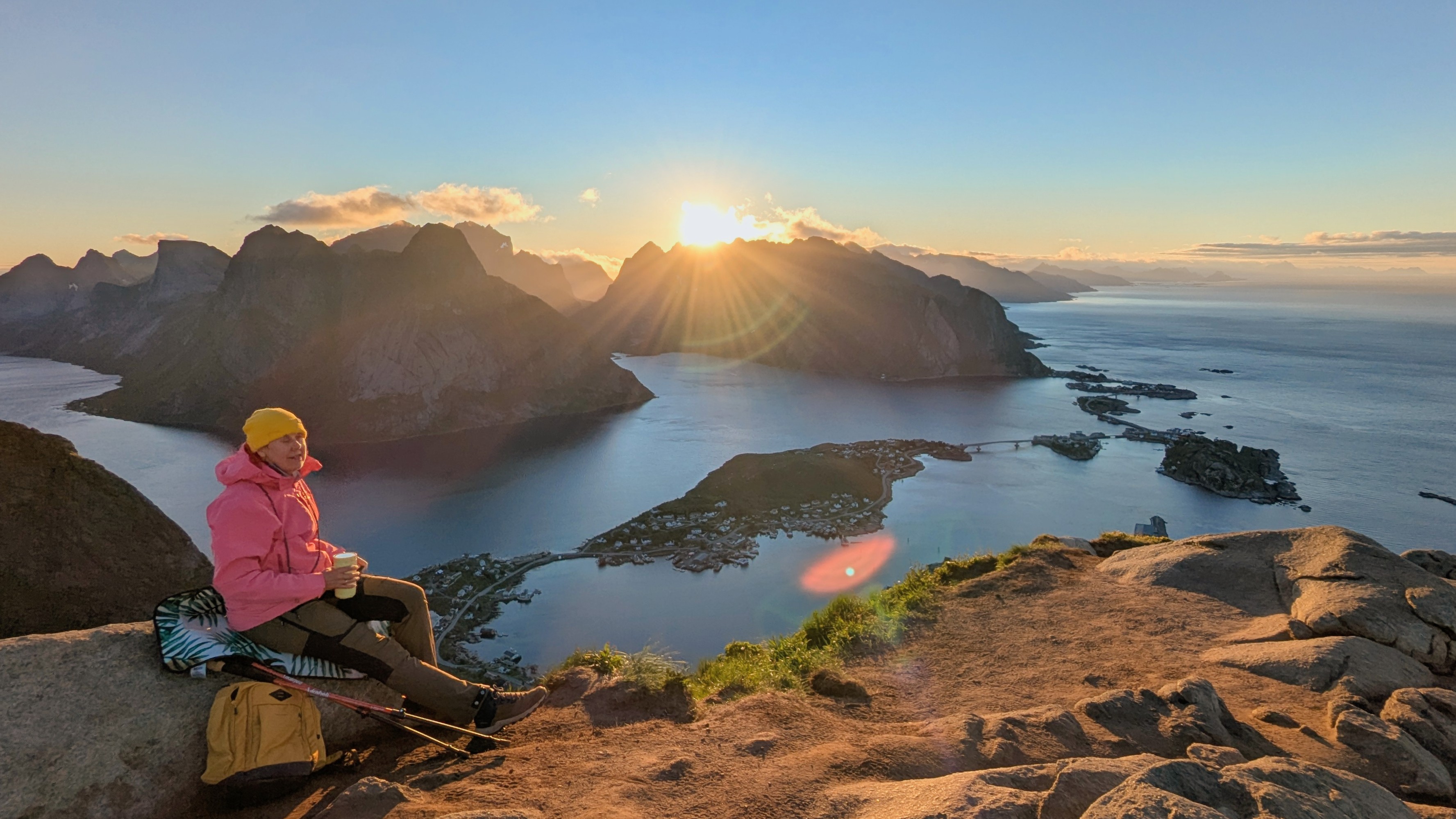 На берегу Северного моря, Лофотены, Reinebringen View