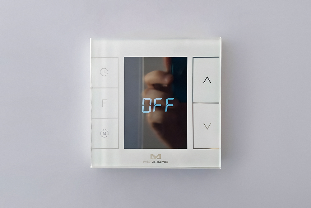 Регулятор теплого пола на кухне: управляется кнопками, через приложение или голосом