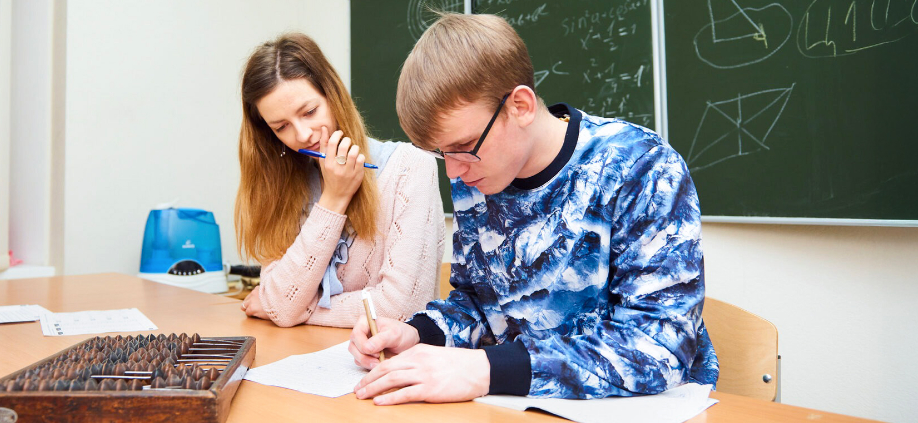 Галя уехала в Италию, Володя создал книгу: как образование может изменить жизнь человека из ПНИ