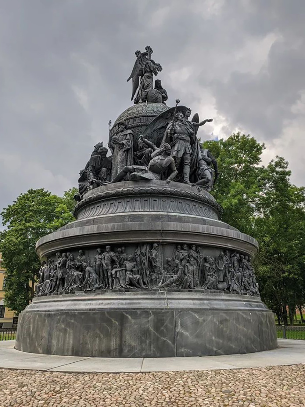 Памятник «Тысячелетие России» понравился еще во время учебы в школе, в реальности он впечатлил гораздо больше
