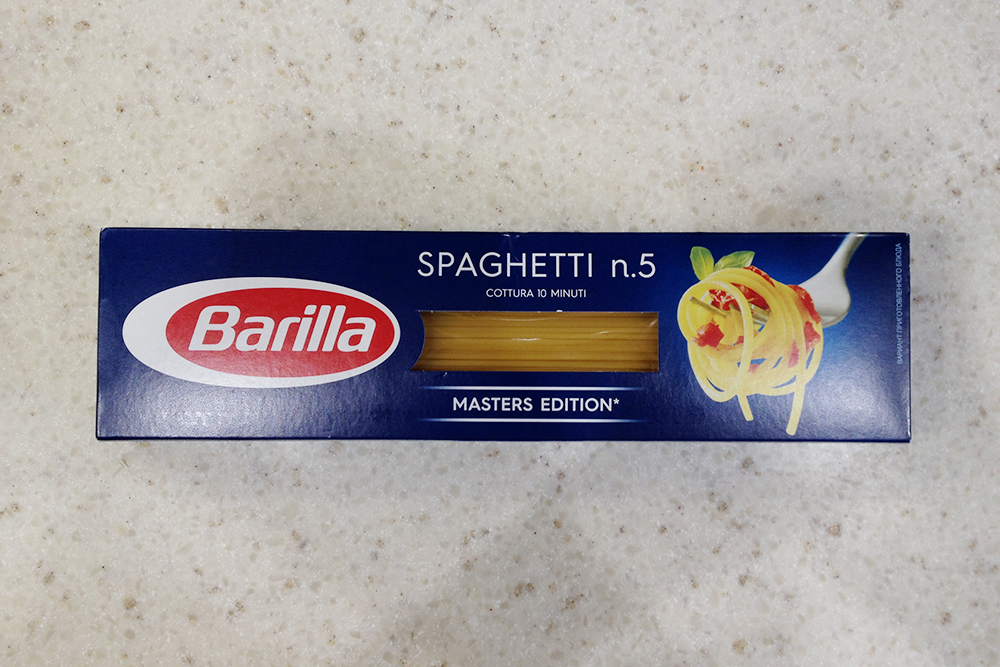 Я часто беру макаронные изделия компании «Барилла». Они не развариваются до состояния киселя, даже если их случайно переварить. Время готовки — 10 минут