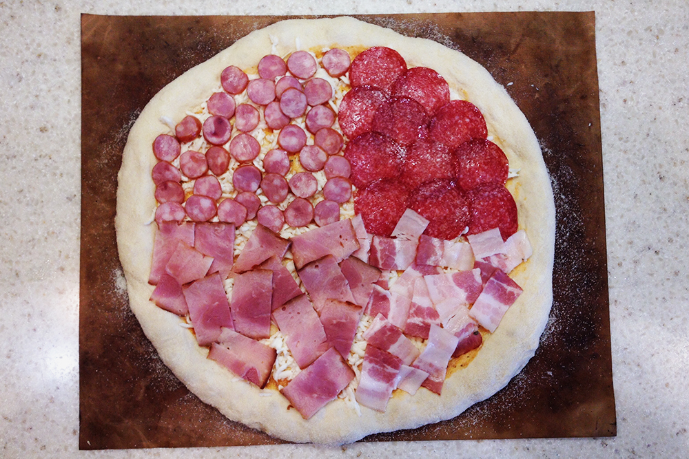 Рецепт приготовления домашней пиццы на тонком тесте?