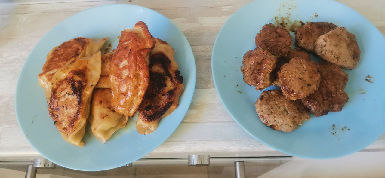 Мой рецепт: пирожки с фаршем, кинзой и сыром