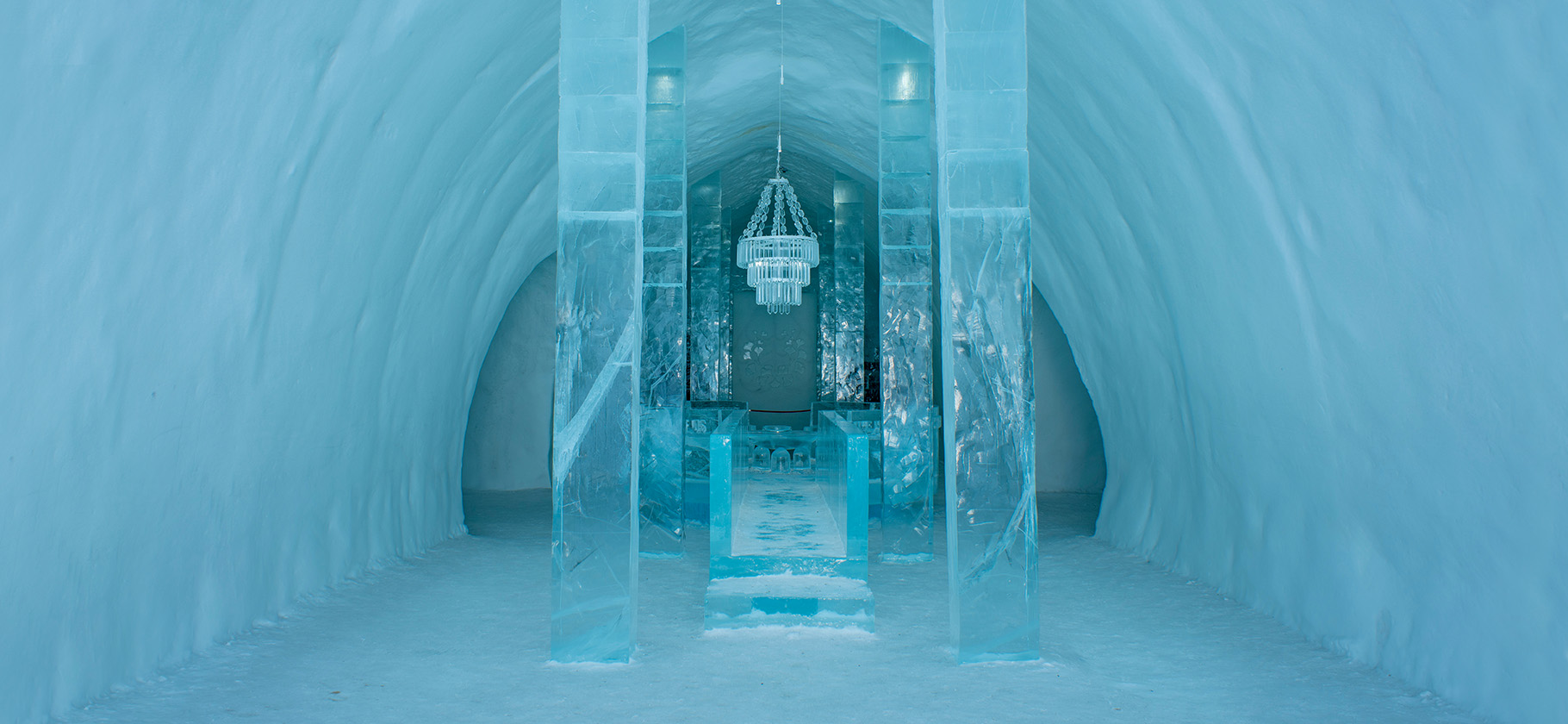 Нора хоббита и дом изо льда: 10 необычных отелей мира