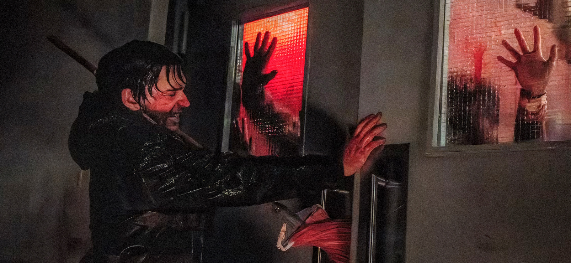 Sony выпустила пер­вый тизер-трейлер фильма по Resident Evil от режиссера «Орудий»