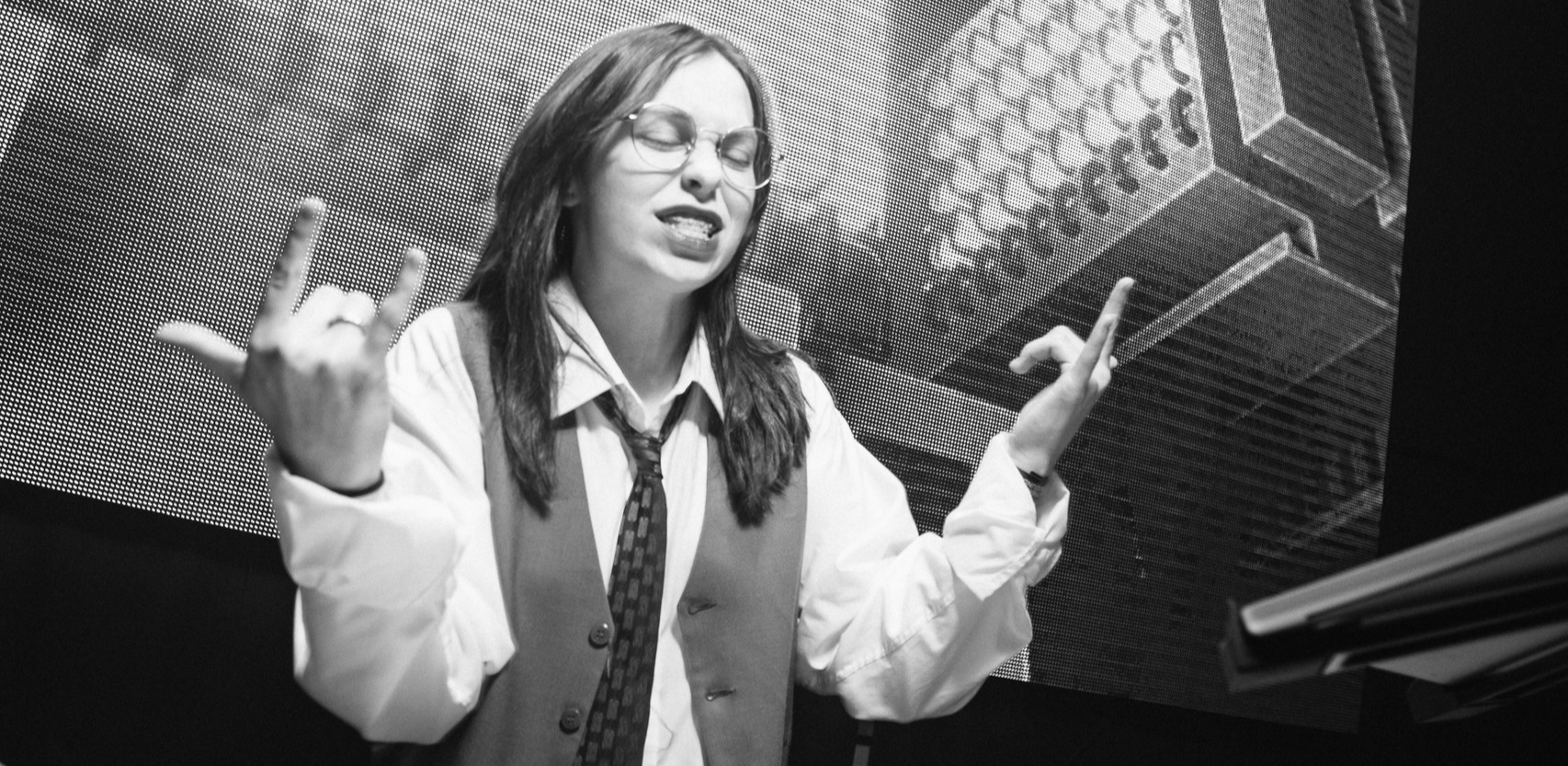 Как я заработала 700 000 ₽ на 16 корпоративах в декабре и вернулась к инвестированию