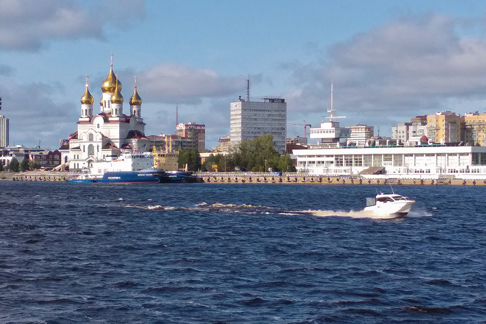 Вид на Архангельск с воды