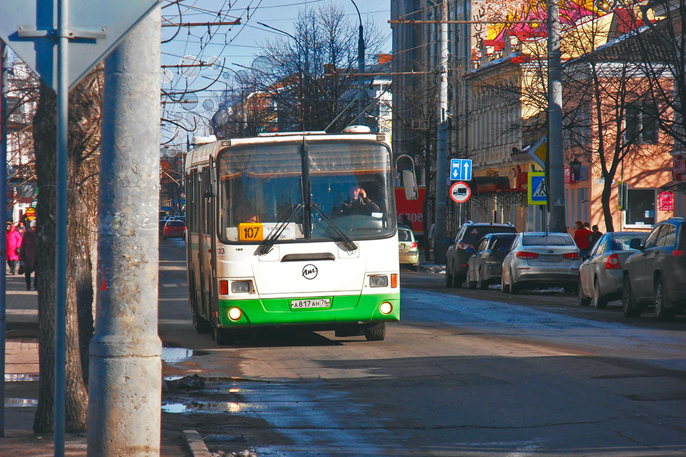 Рыбинские автобусы — в основном ЛиАЗы. Раньше по городу ходили и Икарусы, и старые «немцы»