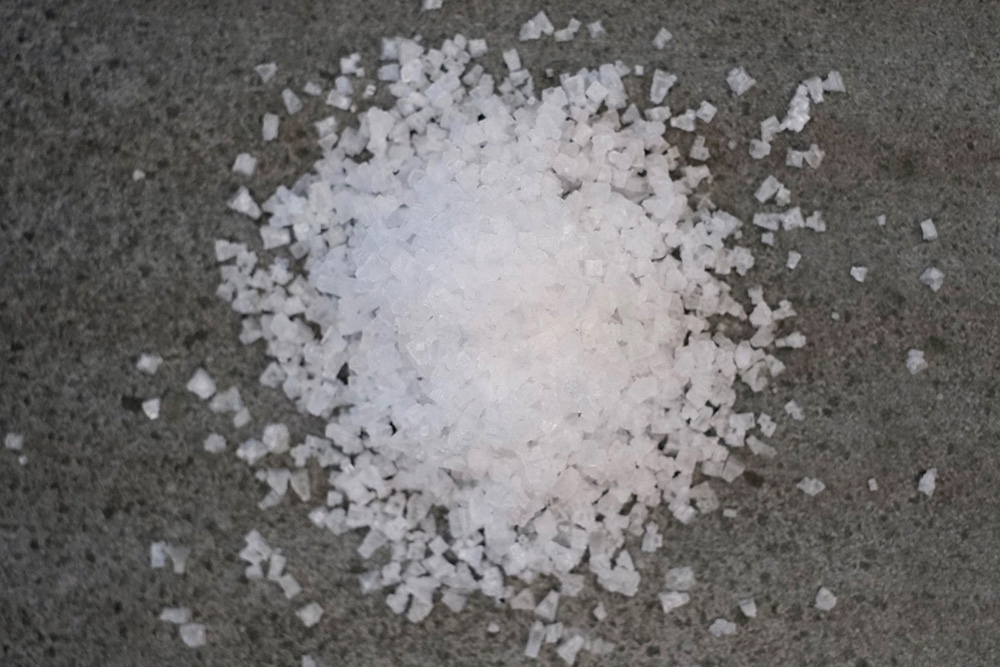 Балийская соль в виде средних пирамидок высотой до 5 мм. Цена за 100 г — 350 ₽. Фото: Vanilla Lab
