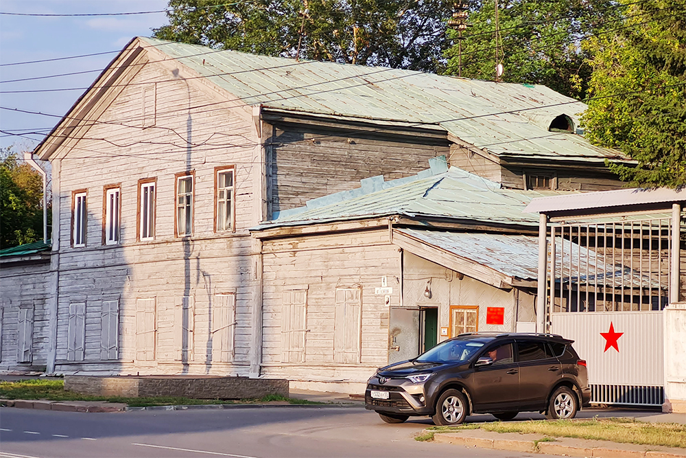 Больница, где неоднократно откачивали Федора Михайловича