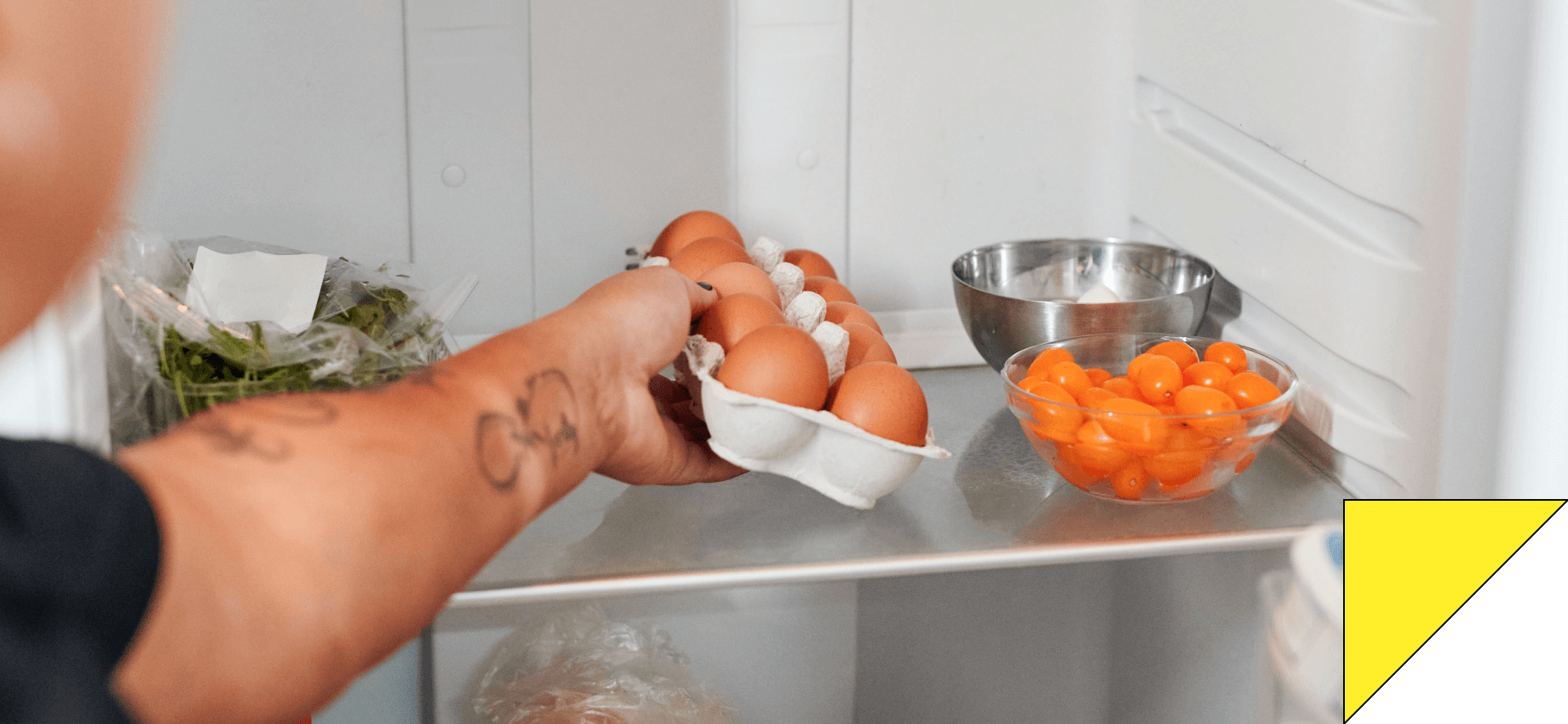 8 продуктов, которые часто хранят в холодильнике дольше, чем нужно