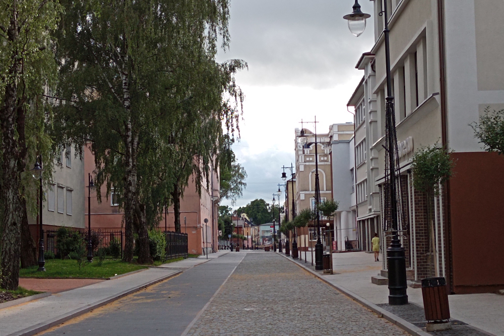 Улицу Калинина не только реконструировали, но и сделали пешеходной. Советую прогуляться по ней любителям исторической архитектуры