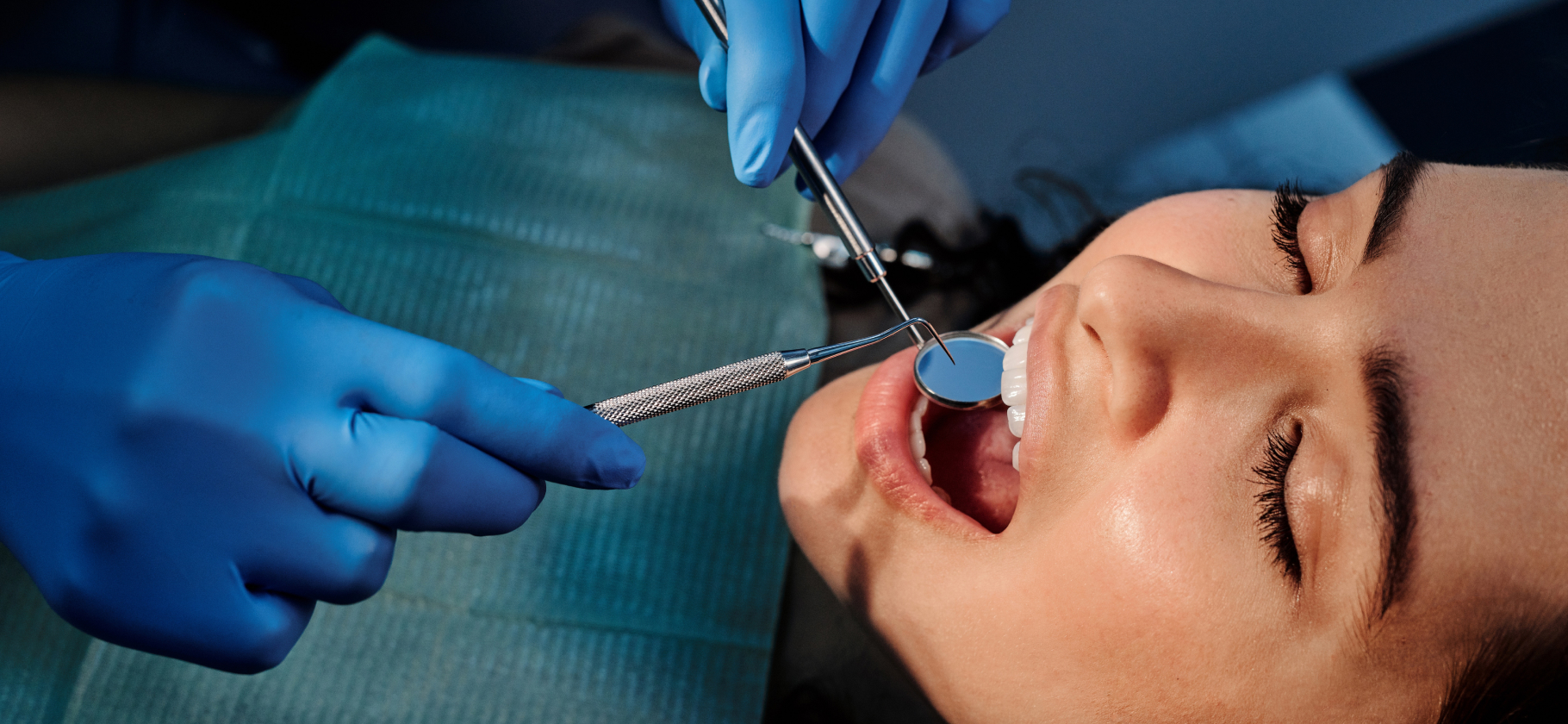 «Пришлось отвыкнуть кусать и привыкнуть к боли»: 8 шокирующих историй о лечении зубов