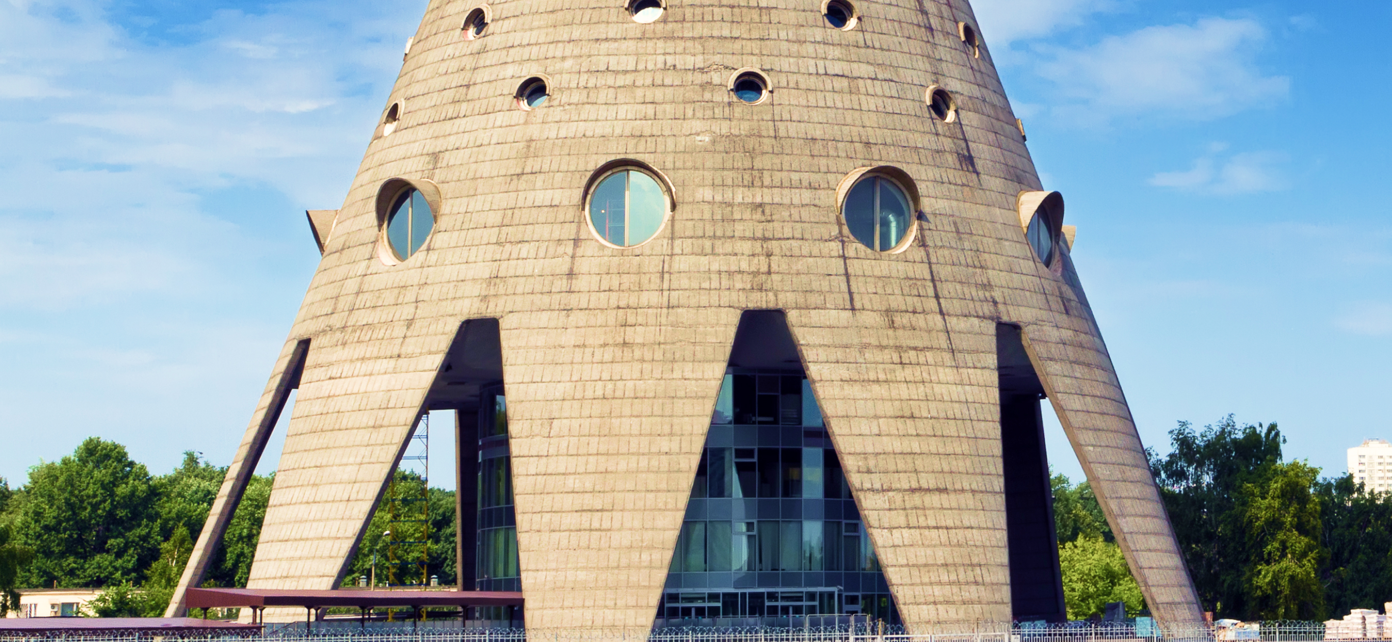 Не просто хрущевка: чем интересны здания в стиле советского модернизма