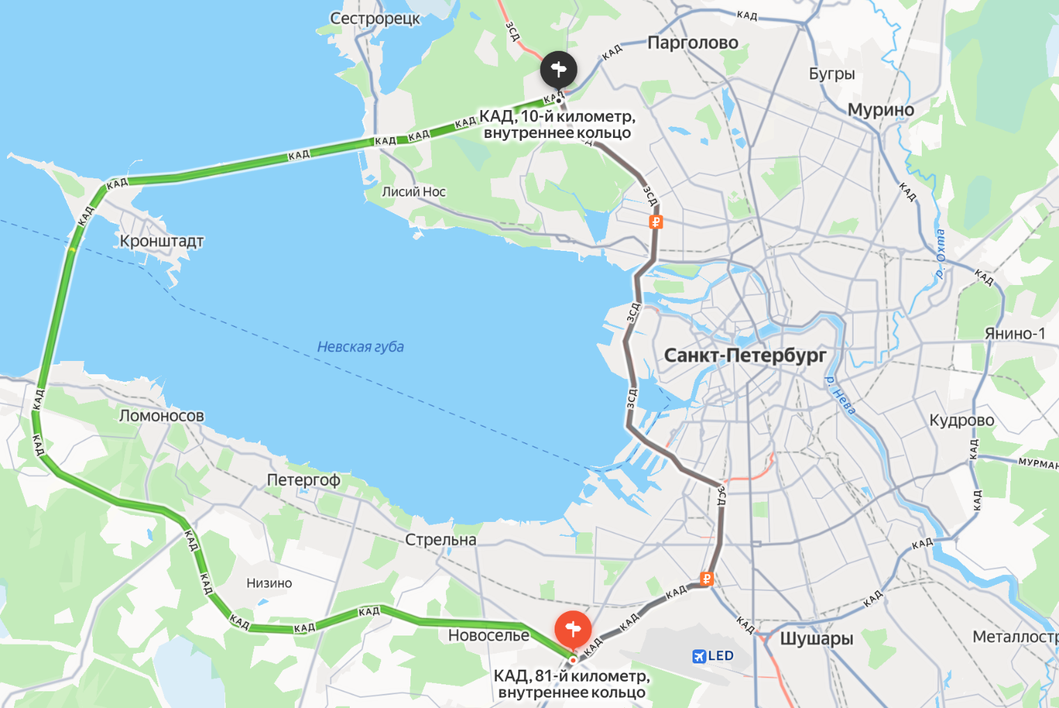 Большая часть Западного полукольца проходит через Финский залив по комплексу защитных сооружений Санкт-Петербурга от наводнений