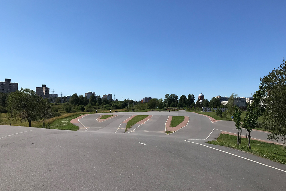 Парк для велосипедистов на проспекте Луначарского