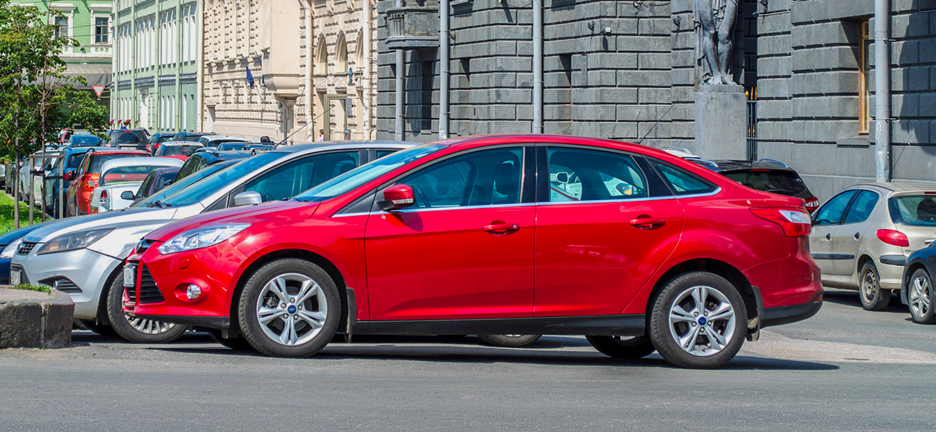 В центре Петербурга повысят стоимость парковки на девяти улицах