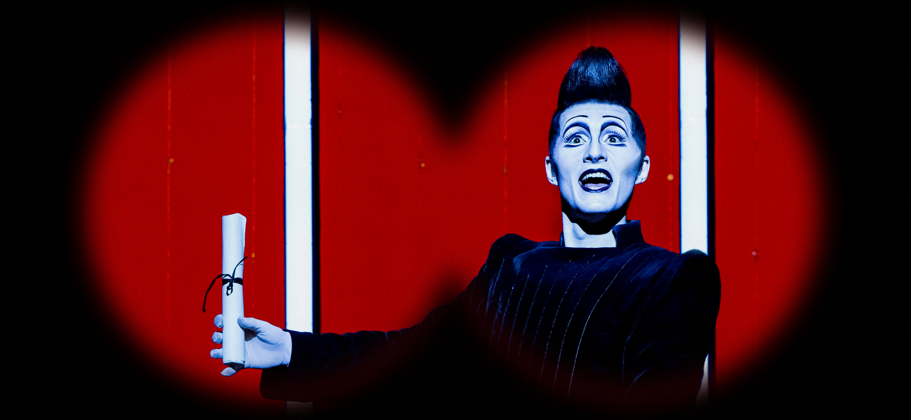 «Весь второй акт я сидела в слезах»: 14 запоминающихся спектаклей в Москве