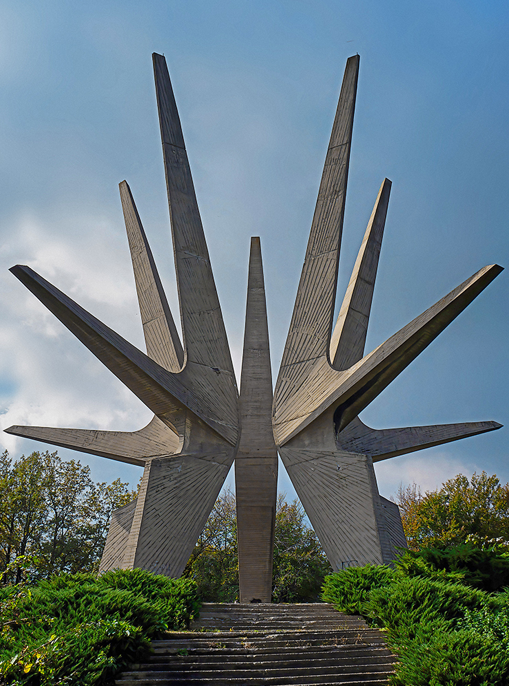 Памятник Космайскому отряду. Фотография: andrijapajic / Shutterstock
