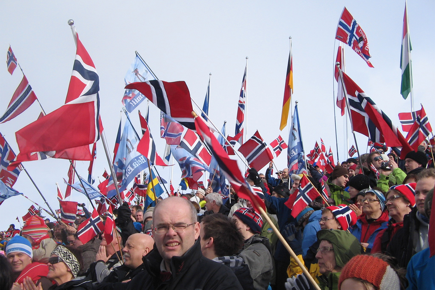 Тронхейм, Норвегия, 2009 год. Привычный «Холменколлен» в Осло был на реконструкции, и этап перенесли в Тронхейм. Полный стадион норвежских флагов