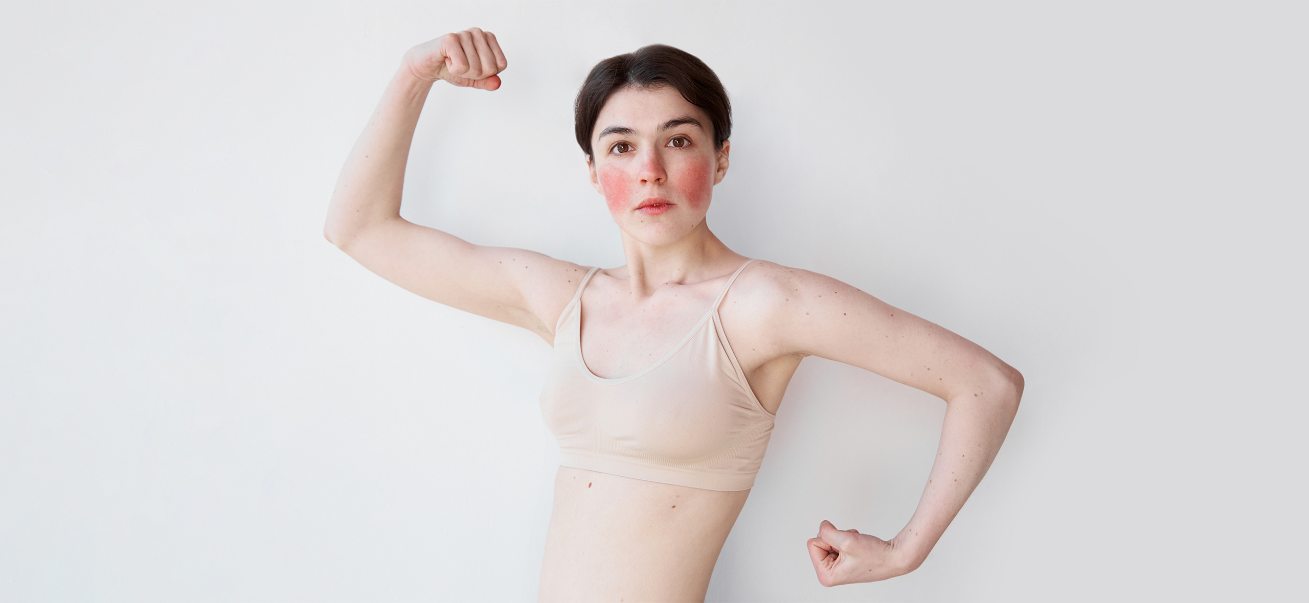 Как тренировки влияют на кожу и что защитит ее во время и после занятий