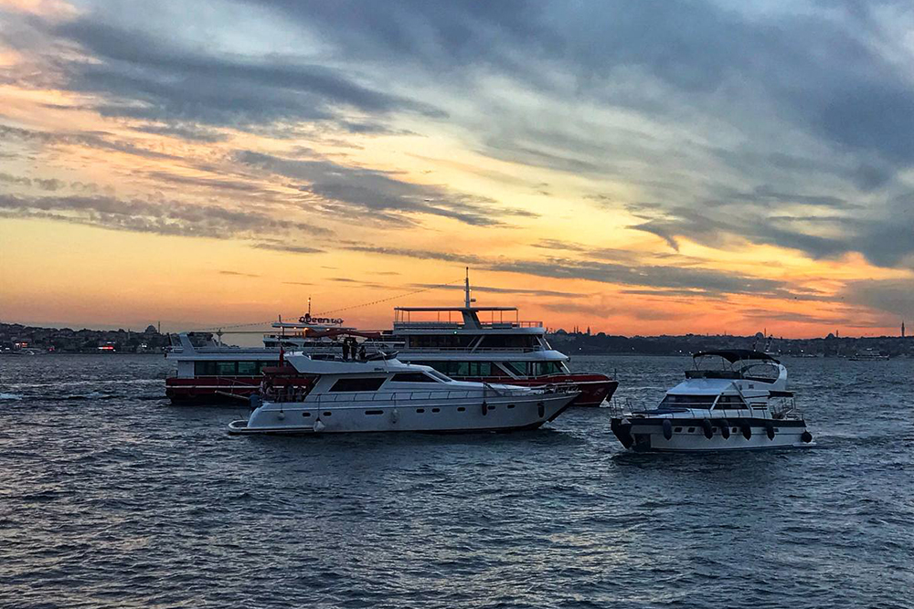 В Стамбуле потрясающие закаты