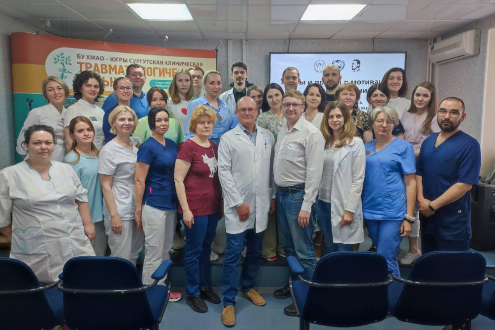 В мае 2022 года команда фонда провела четыре учебных блока для врачей в Сургуте, в которых участвовали 19 медработников местной клинической травматологической больницы