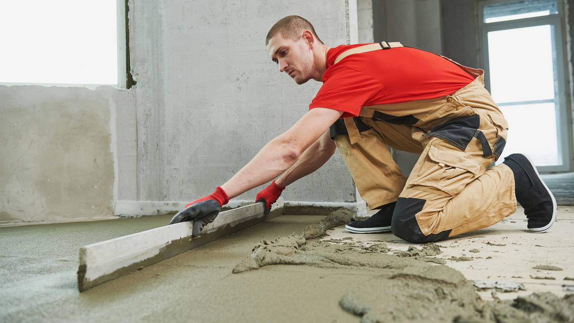 Как сделать бетонную стяжку пола своими руками