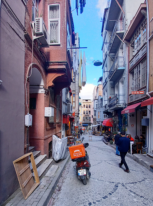 Нам очень понравились улочки Стамбула