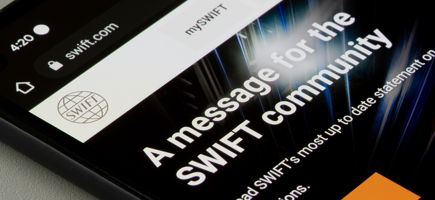 Что такое SWIFT и как она работает