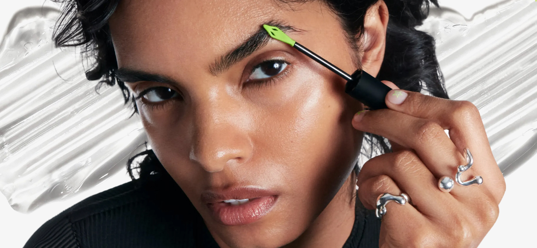 10 лучших гелей для бровей — даже для тех, кто не кра­сится