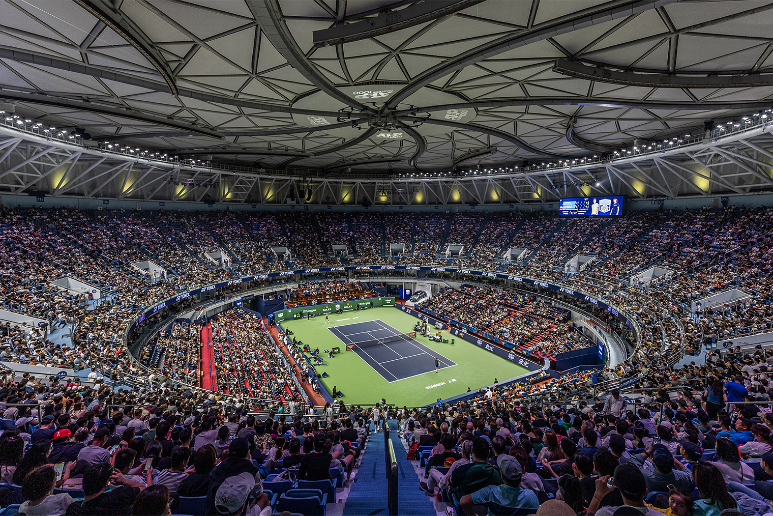Общий вид Qizhong Forest Sports City Arena в Шанхае. Фотография: Hugo Hu / Getty Images